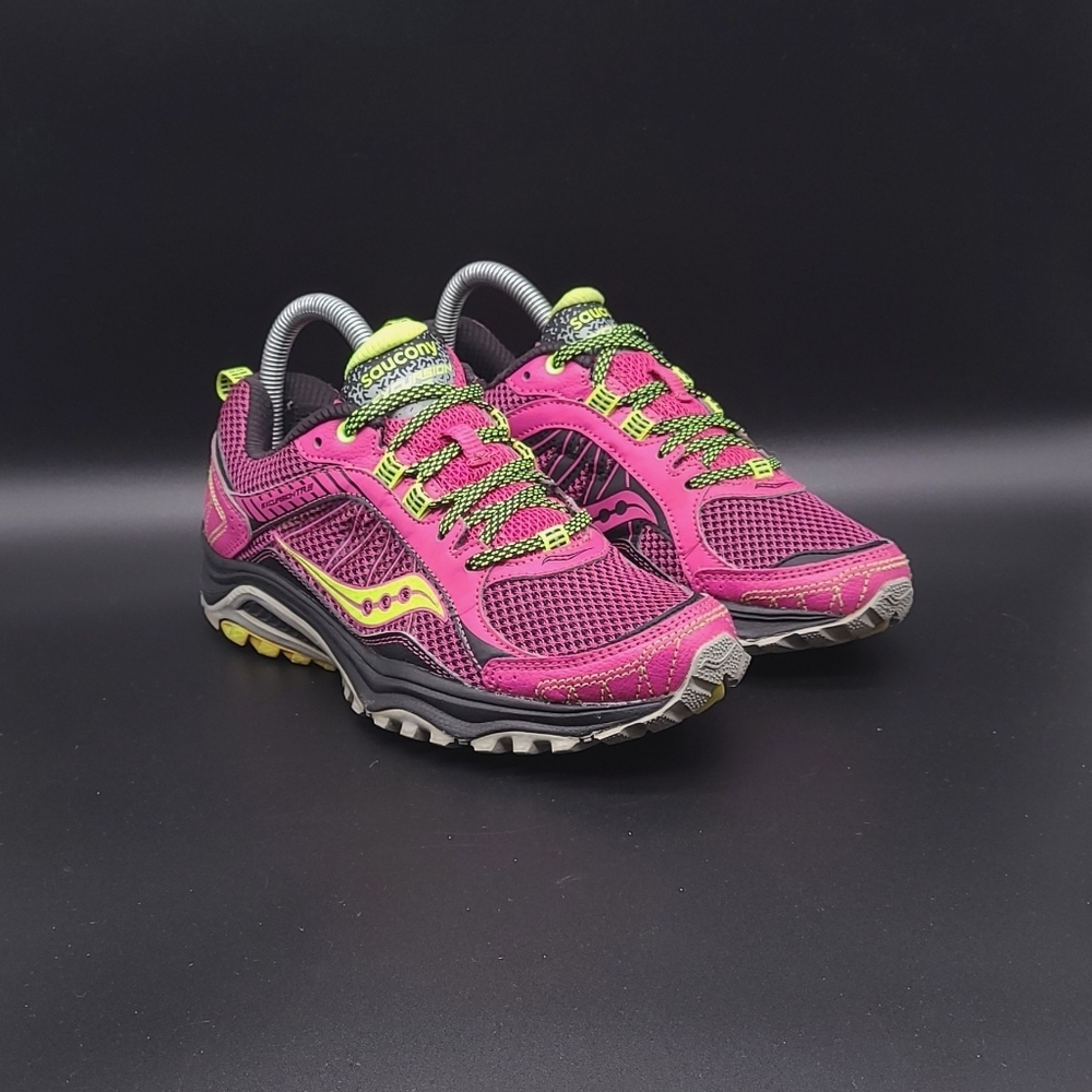 Saucony Excursion TR9 Sz7 Pink (S15249-10)
